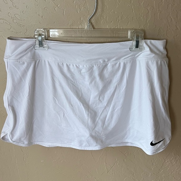 Nike Dri-Fit Skort - Picture 2 of 4